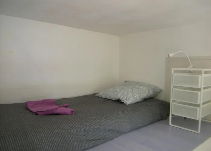 Av Gambetta Apartment *